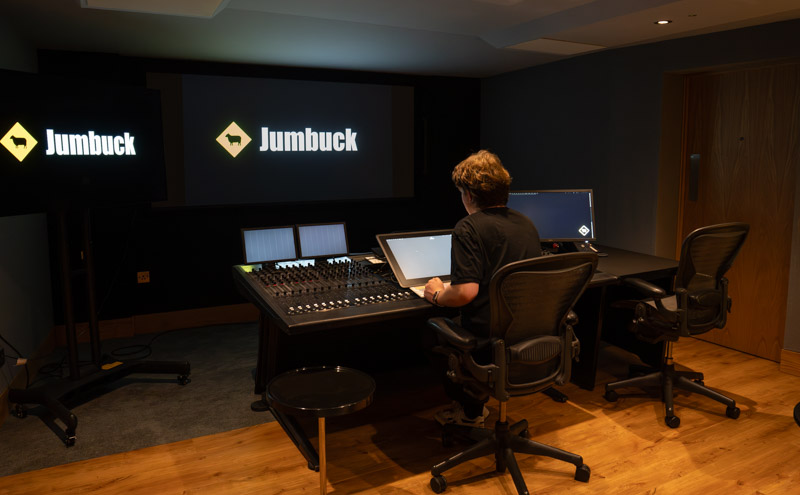 Studio 1-2